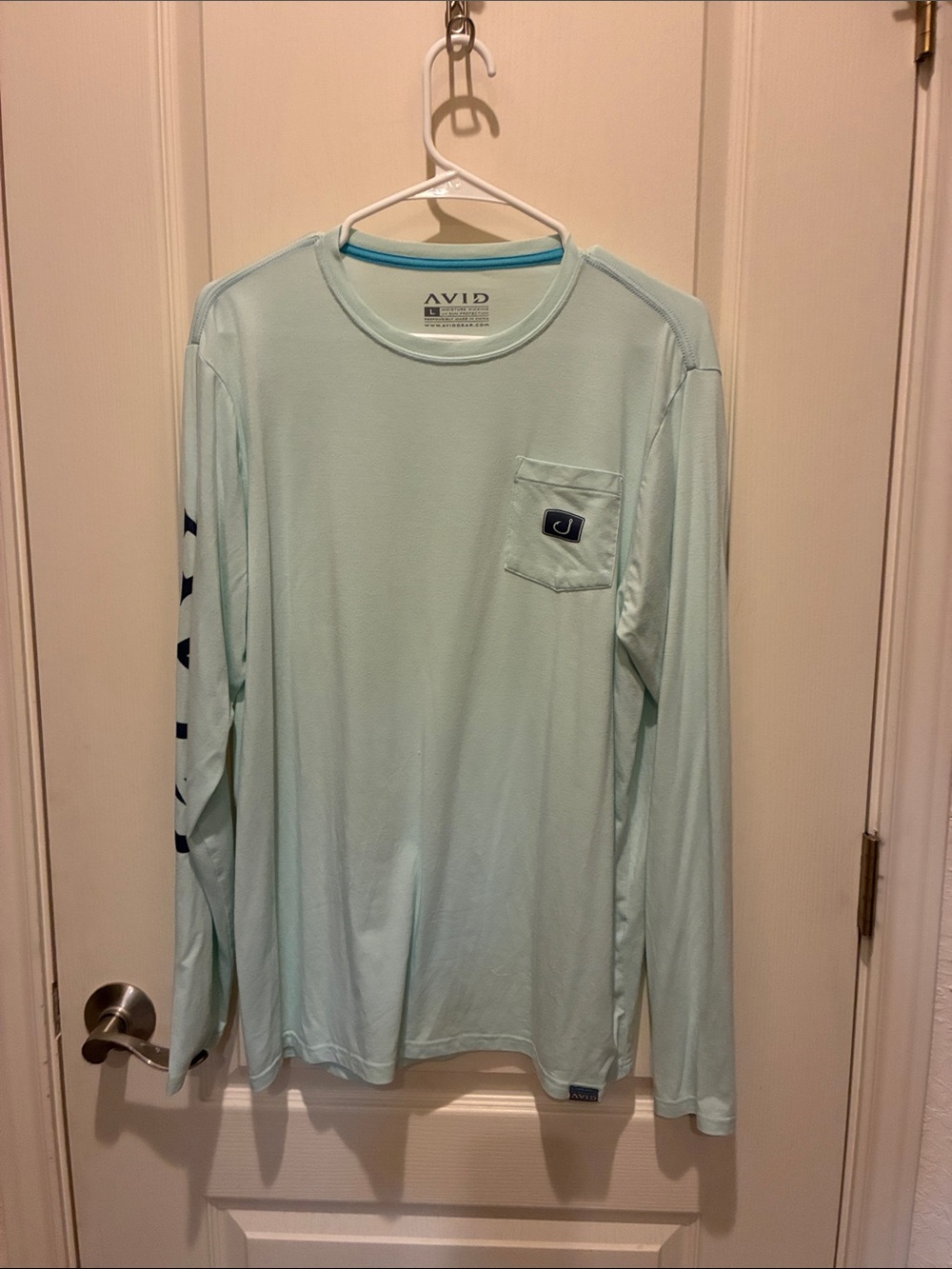 Avid Outdoors Men’s Long Sleeve Pocket Tee - Light Mint